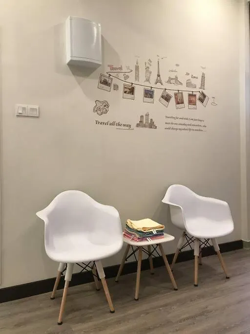 The White House Near Heritage Jonker Malacca Town 0*,  Malásia